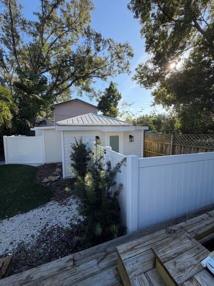 Exterior - 6007 N Orange Blossom Ave Unit Guest House