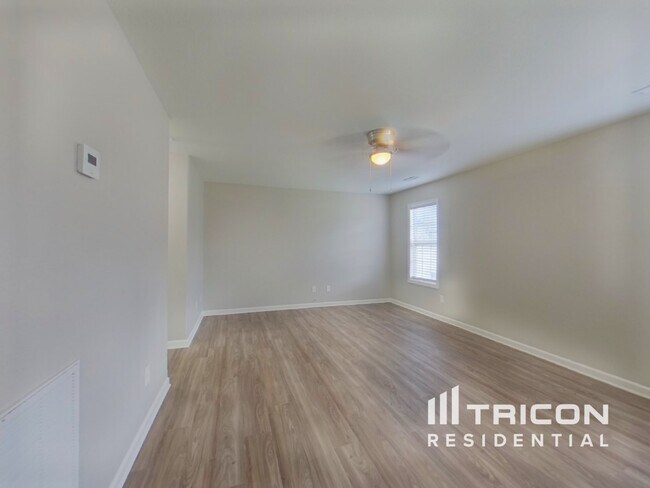 Photo - 1540 Hollow Maple Dr