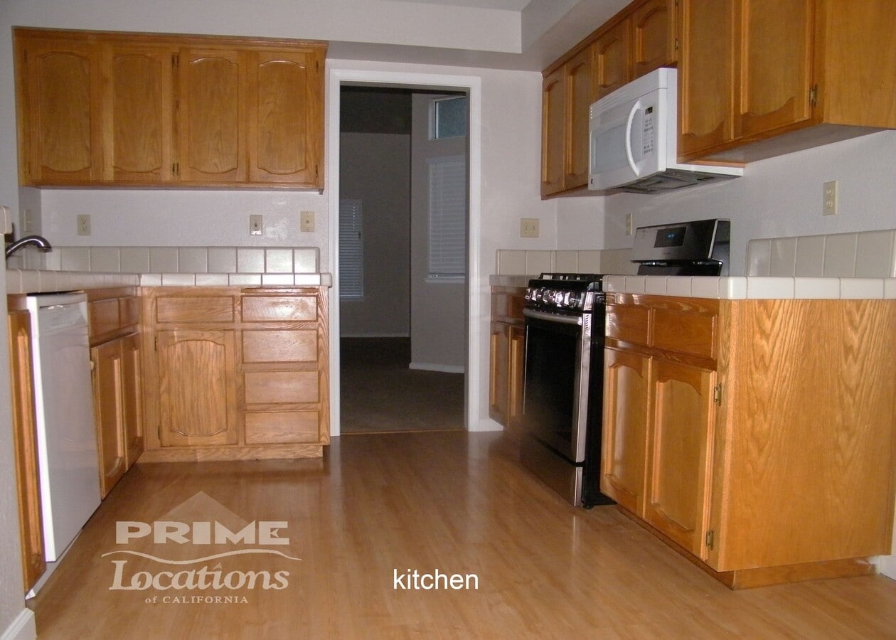 Photo - Refurbished 4 bedroom home on cul-de-sac 4 bedroom