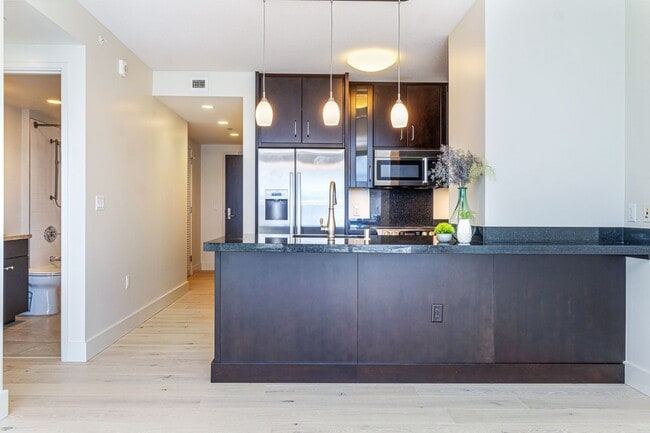 Photo - Waihonua #2708 - Available for Showing on ... Unit 2708