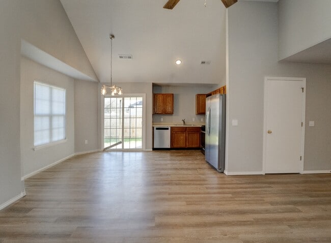 Photo - 344 Grant Springs Dr