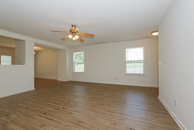 Photo - 154 Paxton Pl