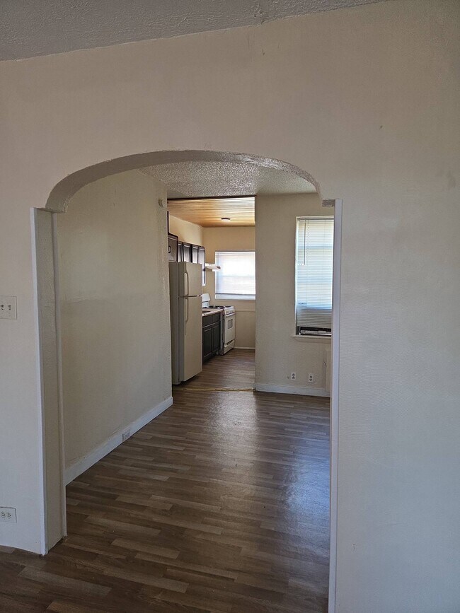 Photo - 1603 S Dover St