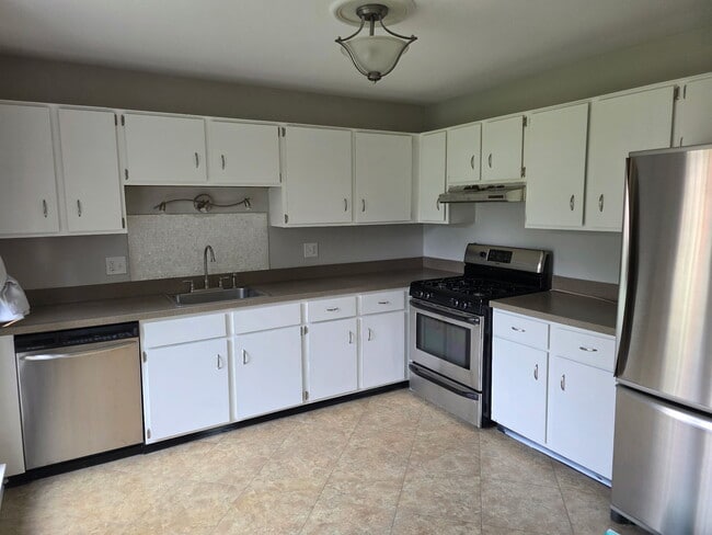 Photo - 3274 Alpine Dr Unit 3274