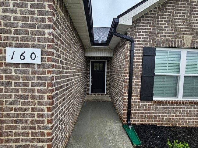 Photo - LUXURY 3 BEDROOM RANCH STYLE HOME IN SCENIC FOX RUN