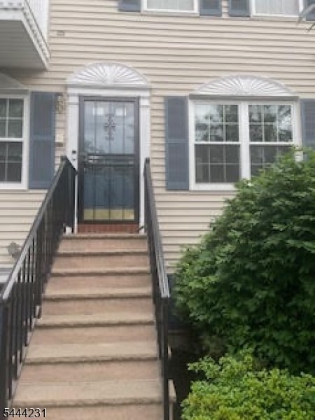 Photo - 92 Callahan Ct