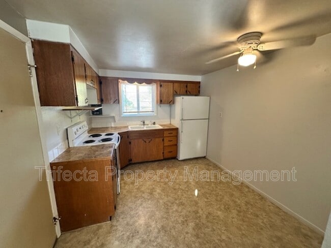 Photo - 417 N Hollywood St Unit 3