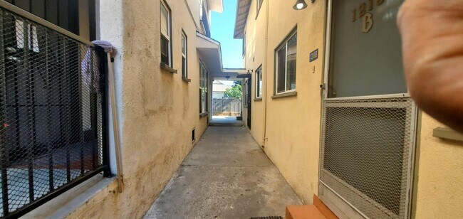 Photo - 1212 - 1218 S Harvard Blvd