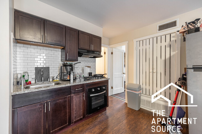 Photo - 1501 W Fullerton Ave Unidad 2F Rental