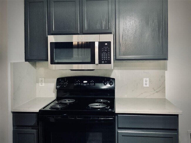 Photo - 1910 Marysol Trail