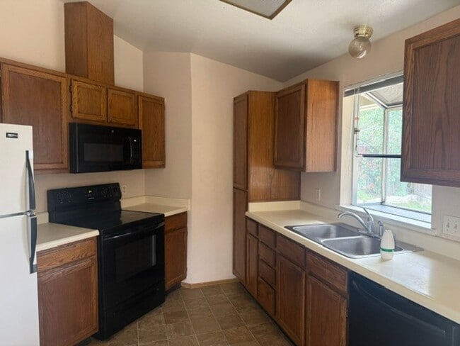 Photo - 6235 Chesterfield Ln