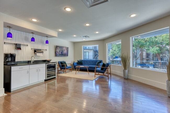 Photo - Broadstone Medical