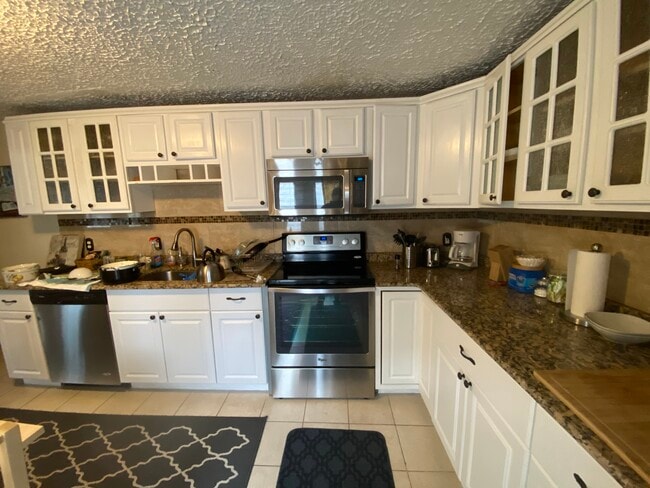 Building Photo - 4 Gore Street Pl Unit 4M