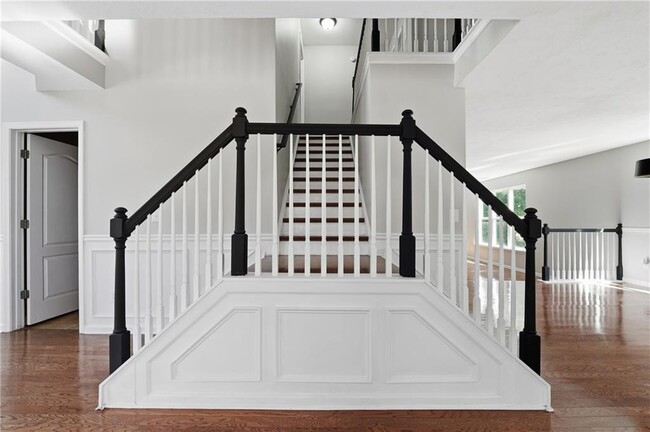 Photo - 1328 Avington Glen Dr SE