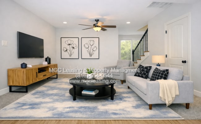 Building Photo - Timber Trails Townhomes | Check out our June Specials!