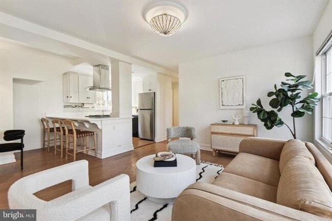 3313 Coryell Ln