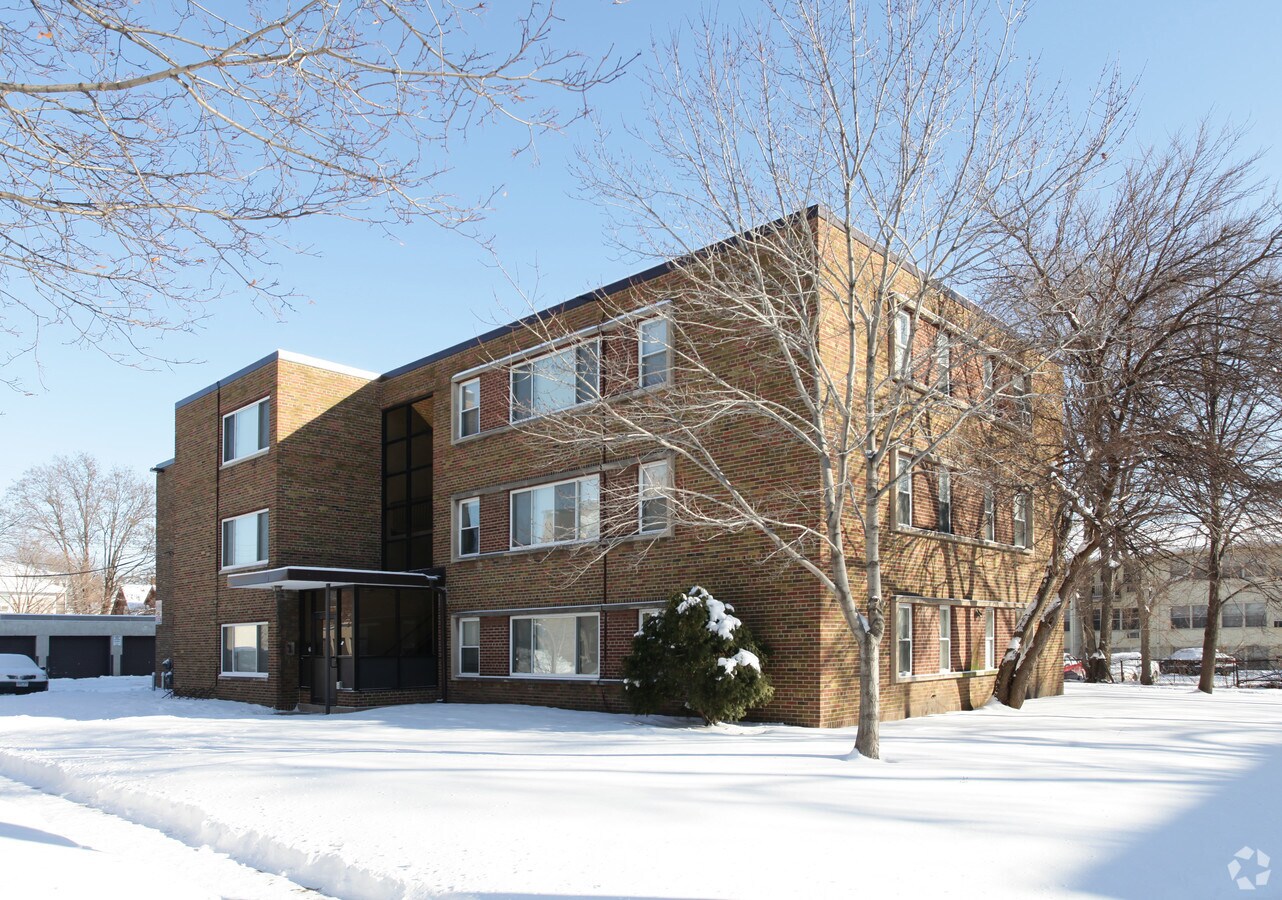 Photo - 330 5th Ave SE