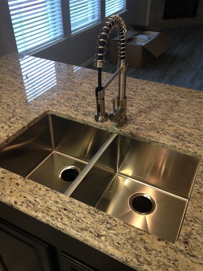 Photo - 19818 Sternwood Manor Dr