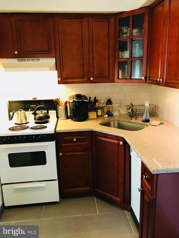 Photo - 1530 Mt Vernon St Unit 2