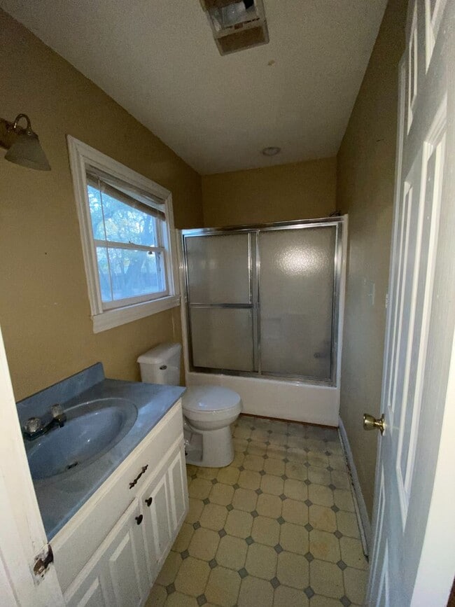 Photo - Single Family House