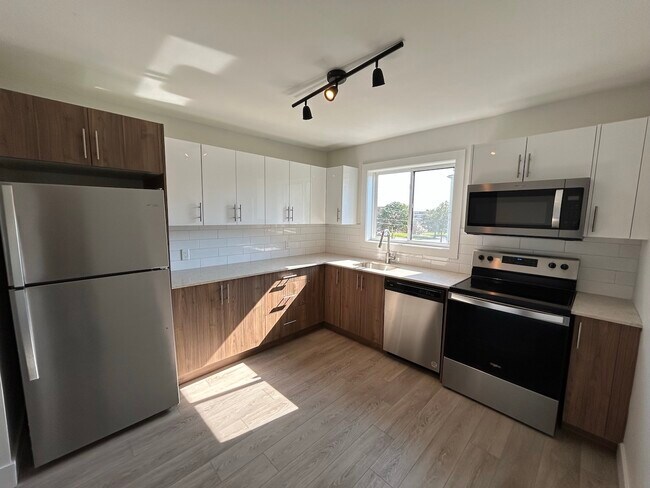 Photo - 104 Pinecrest Dr