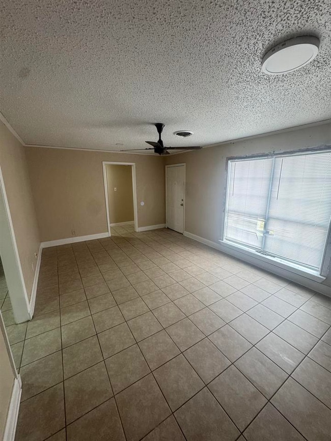 Photo - 3726 Bowling Ln