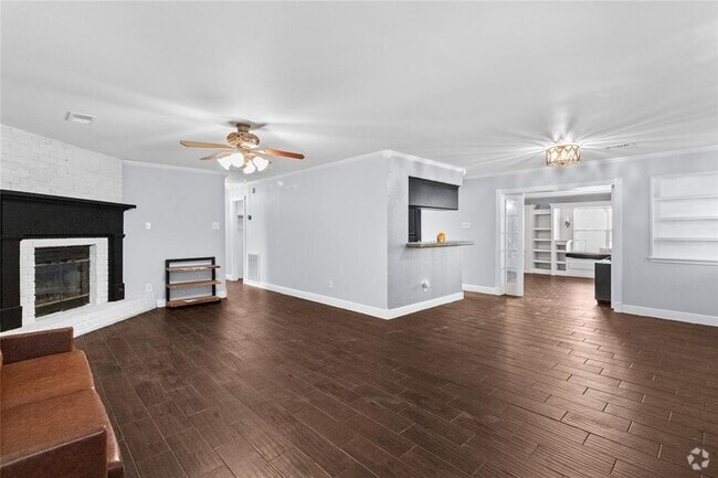 Building Photo - 433 S Ave E Rental