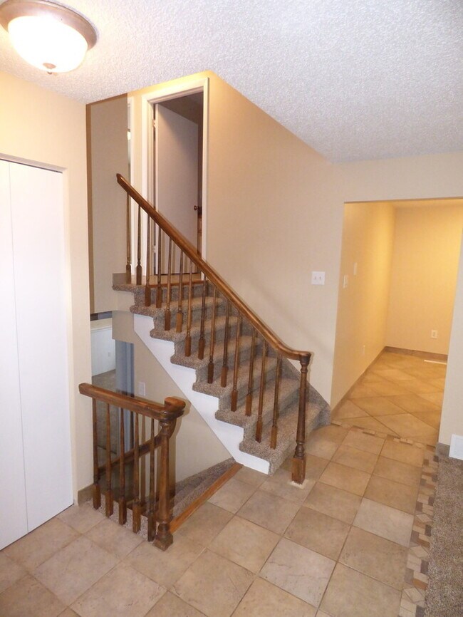 Photo - Spacious 4 Bed/2 Bath Home in North Loveland