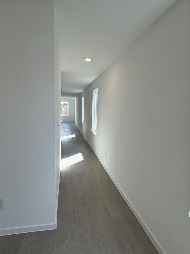 Photo - 3080 Fantasy Ter Dr