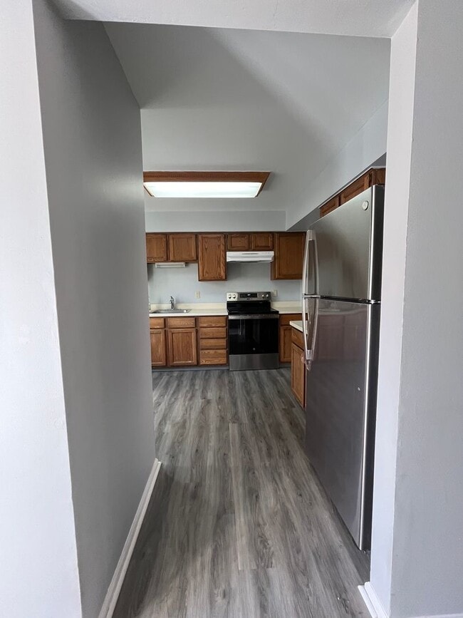 Photo - 3 Bd / 1.5 Bth Newtown Townhouse