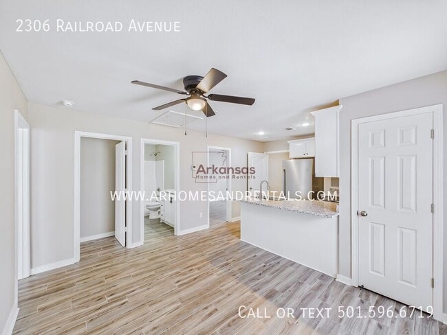 Photo - 2306 Railroad Ave