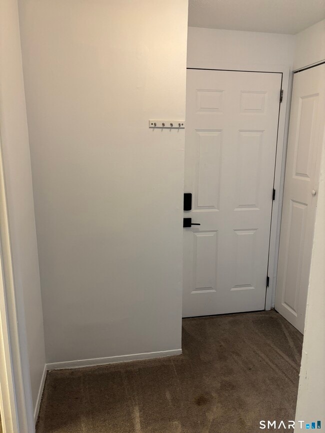 Photo - 127 Burgundy Hill Ln Unidad 127