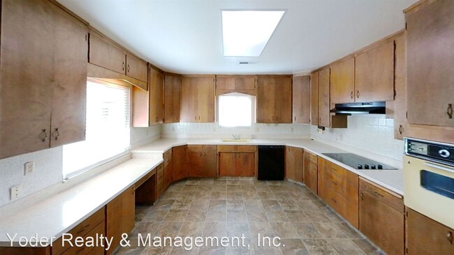 3 br, 2 bath House - 141 Melrose Street - 3 br, 2 bath House - 141 Melrose Street