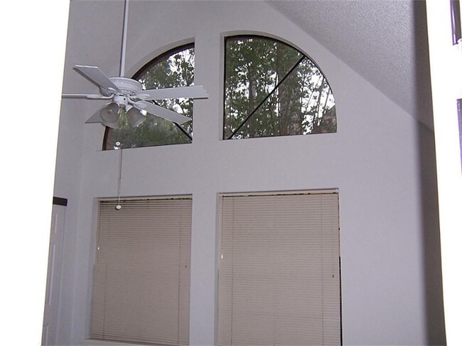 Photo - 16800 Sugar Pine Dr Unidad D24