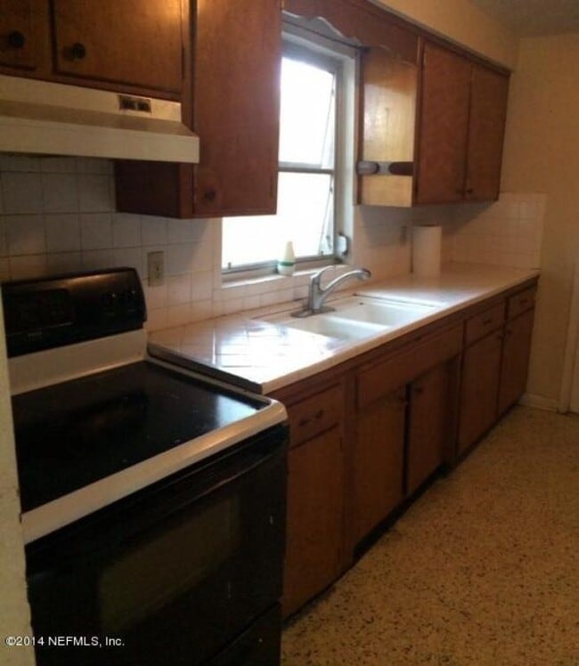 Photo - 430 Gano Ave