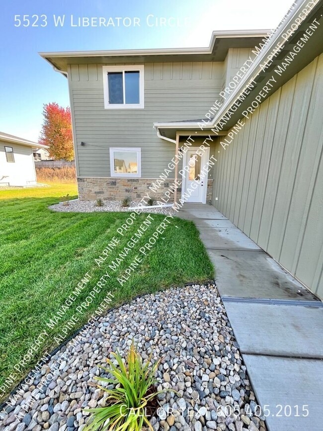 5523 W Liberator Cir