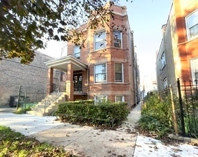 Building Photo - 2344 W Cortez St Unit 1R Rental