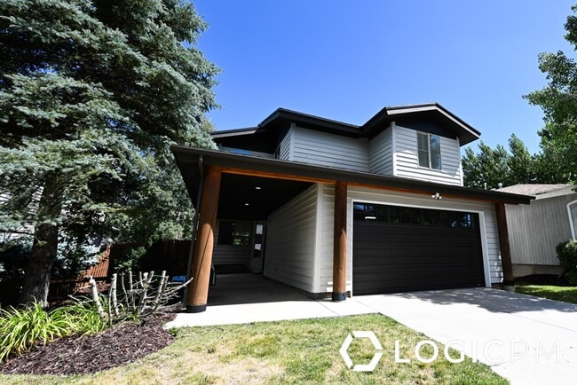 Photo - 1034 Lincoln Ln