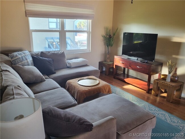 Photo - 1411 NE 14th Ct Unit 13