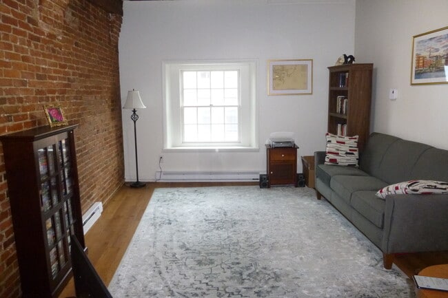 Photo - 42 Market St Unit Apt #2