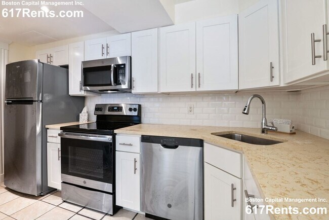 Photo - 1982 Commonwealth Ave Unit A