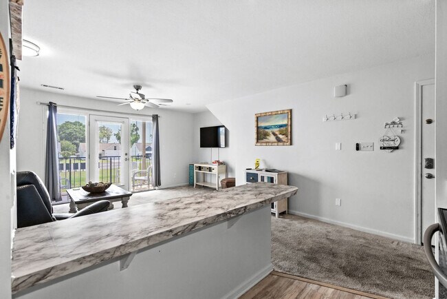 215 Double Eagle Dr Unit GO FL2-ID1381673P