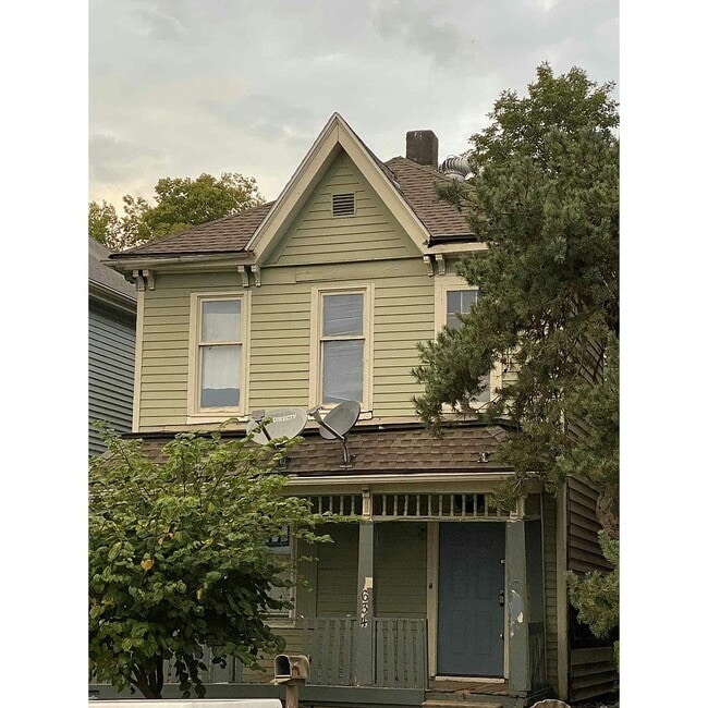 Building Photo - 634 Northrup Ave