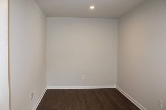 Photo - 121 Equinox Rdg Ter