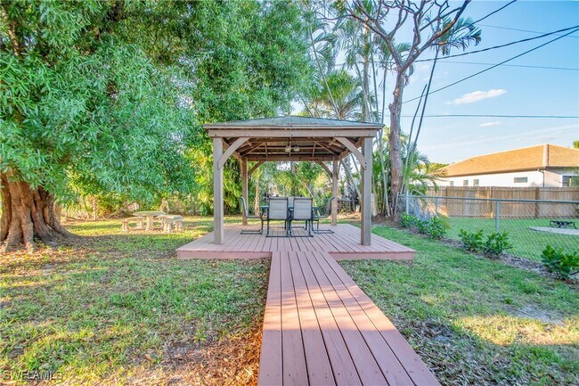 Photo - 691 102nd Ave N