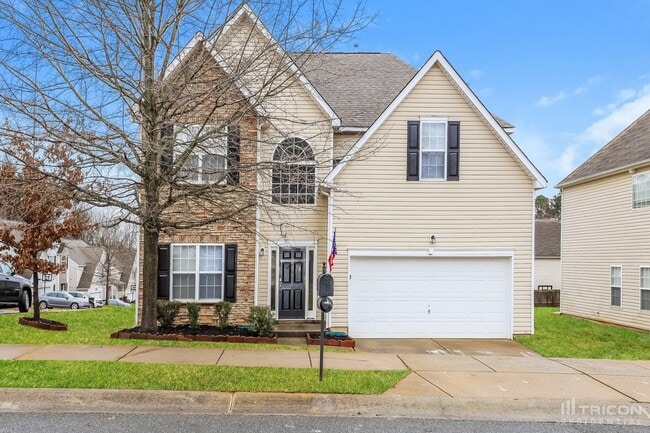 Photo - 1403 Peachcroft Rd House