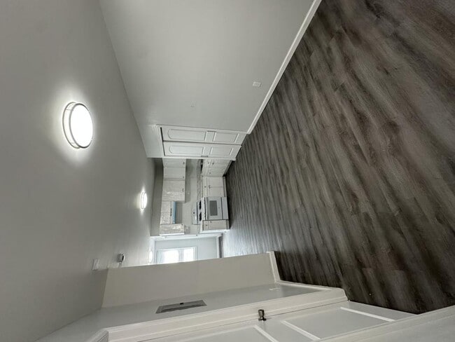 Photo - 262 Grand St