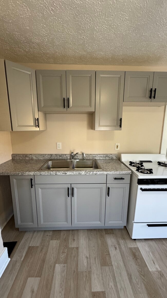 cocina - 921 S 14th St