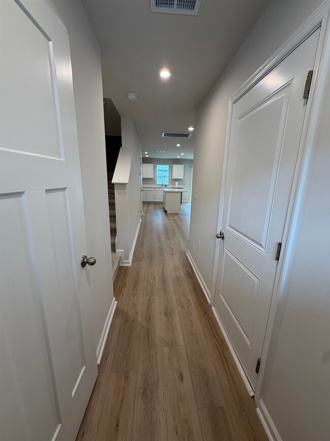 Photo - 157 Villa Grande St
