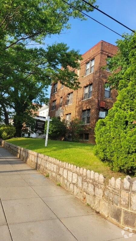 Building Photo - 5601 Colorado Ave NW Rental